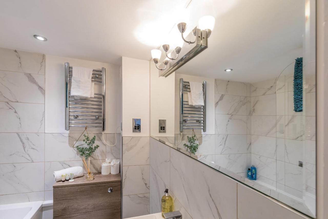 Luxury Hollywood Getaway In The Heart Of The City Brighton Exterior photo